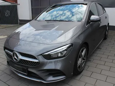 Gebraucht Mercedes B200 AMG line 163 PS (119 kW) 2019 Grau Kleinwagen