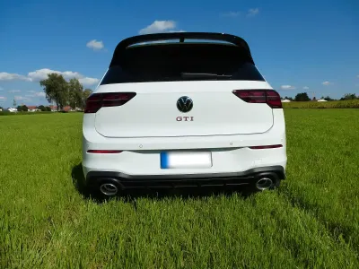 Gebraucht VW Golf VIII GTI Clubsport 300 PS (220 kW) 2021 Weiß Limousine