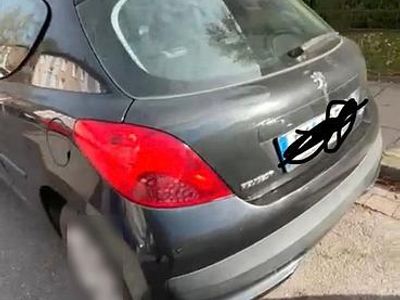Schwarz Gebraucht 2006 Peugeot 207 Kleinwagen | 1.900 € (Etwas zu teuer)