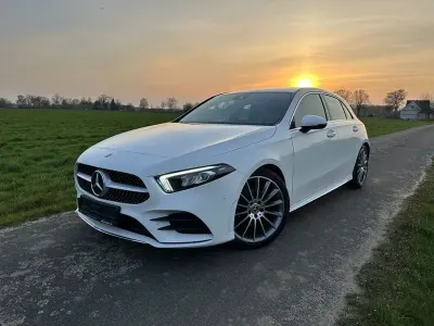 Gebraucht Mercedes A180 AMG line 136 PS (100 kW) 2019 Weiß Limousine