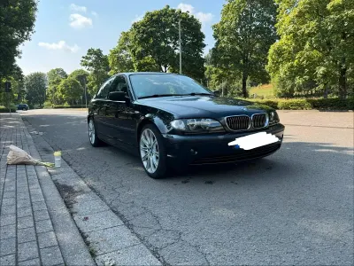 Gebraucht BMW 325 192 PS (141 kW) 2003 Schwarz Limousine