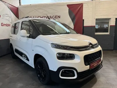Gebraucht Citroën Berlingo Shine 131 PS (96 kW) 2021 Weiß Van / Kleinbus