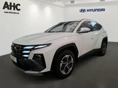 Neu Hyundai Tucson Select 239 PS (175 kW) 2025 Atlas white SUV