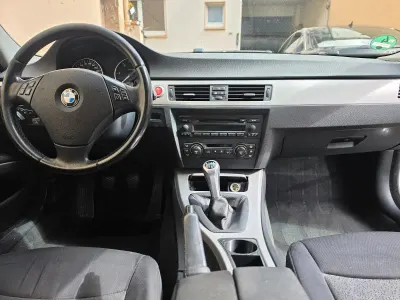 Gebraucht BMW 318 122 PS (89 kW) 2006 Silber Limousine