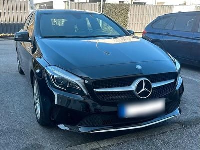 Gebraucht Mercedes A200 AMG line 156 PS (114 kW) 2017 Schwarz Limousine
