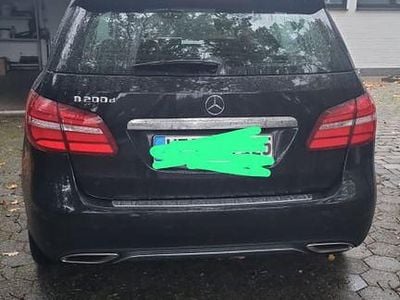 Mercedes B200