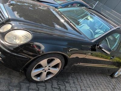 Mercedes E220