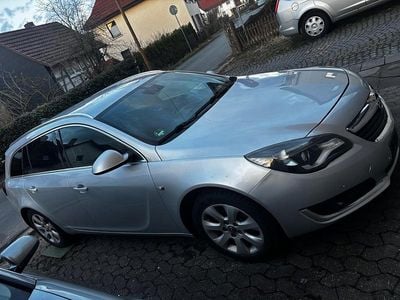 Gebraucht Opel Insignia Edition 136 PS (100 kW) 2016 Grau Kombi