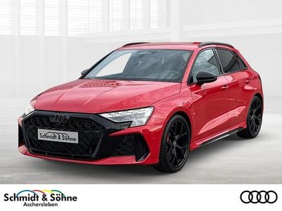 Neu Audi RS3 Sportback Ambiente 400 PS (294 kW) 2025 Rot Kleinwagen