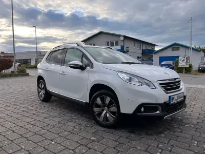 Gebraucht Peugeot 2008 Allure 92 PS (67 kW) 2013 Weiß SUV