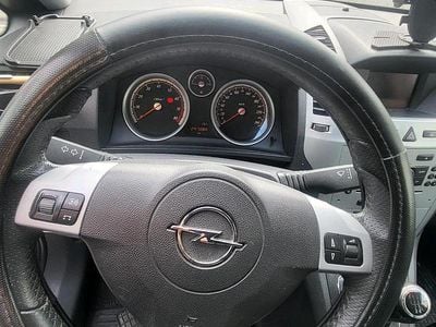 Usata Opel Zafira 140 CV (102 kW) 2009 Nero Monovolume