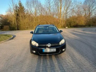 Gebraucht VW Golf VI 102 PS (75 kW) 2012 Schwarz Kombi