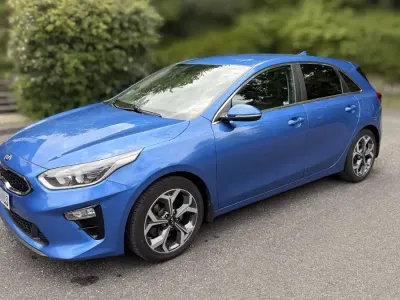 Używany Kia Ceed 140 KM (102 kW) 2018 Niebieski Hatchback