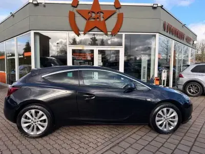 Gebraucht Opel Astra GTC Innovation 120 PS (88 kW) 2012 Schwarz Coupé