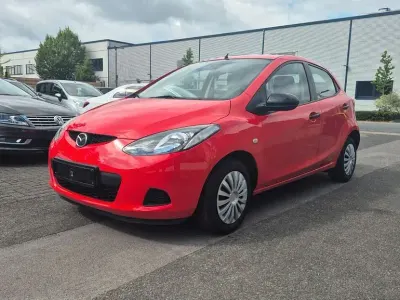 Gebraucht Mazda 2 Independence 75 PS (55 kW) 2009 Rot Kleinwagen