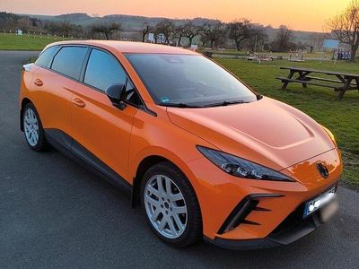 Gebraucht MG MG4 EV Luxury 150 kW (204 PS) 2023 Orange Kleinwagen