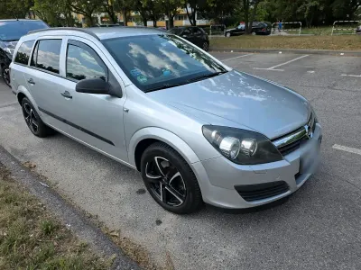 Gebraucht Opel Astra 110 PS (80 kW) 2006 Grau Kombi