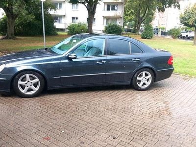 Mercedes E280