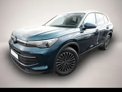 Neu VW Tiguan IQ Drive 150 PS (110 kW) 2026 Blau SUV