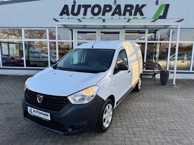Weiß Gebraucht 2019 Dacia Dokker Essentiel Van / Kleinbus | 10.990 € (Guter Preis)