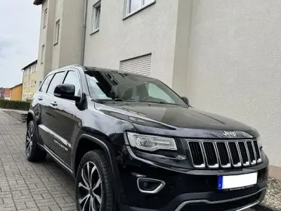 Käytetty Jeep Grand Cherokee Limited 250 HP (183 kW) 2013 Musta Katumaasturi