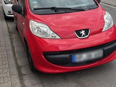 Usata Peugeot 107 68 CV (50 kW) 2008 Rosso Utilitaria