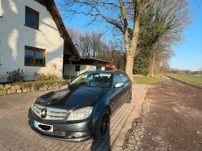 Gebraucht Mercedes C320 224 PS (164 kW) 2007 Grau Limousine