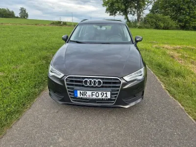 Gebraucht Audi A3 S-Line 105 PS (77 kW) 2014 Grau Limousine