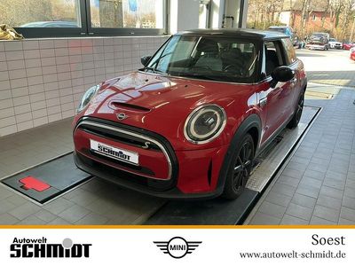 Gebraucht Mini Cooper SE Classic 135 kW (184 PS) 2023 (rot)  chili red uni Kleinwagen