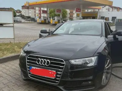 Gebraucht Audi A5 Sportback Sport 144 PS (105 kW) 2015 Schwarz Kleinwagen