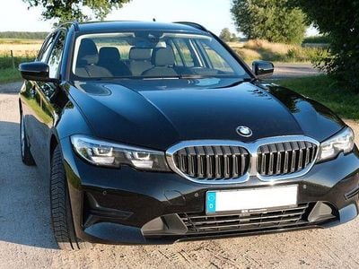 Second-hand BMW 320 Advantage 184 CP (135 kW) 2020 Negru Berlinǎ