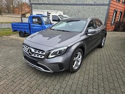 Brugt Mercedes CLA180 Urban 122 HK (89 kW) 2017 Grå Sedan