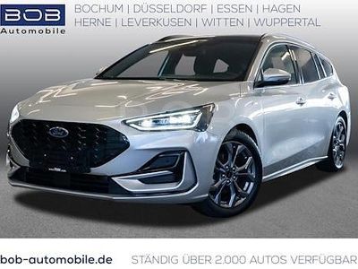 Grau Gebraucht 2024 Ford Focus ST-Line Limousine | 23.888 € (Guter Preis)