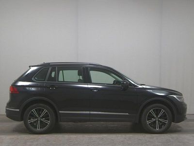 Gebraucht VW Tiguan Life 150 PS (110 kW) 2022 Schwarz SUV