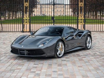 Usata Ferrari 488 669 CV (492 kW) 2016 Grigio