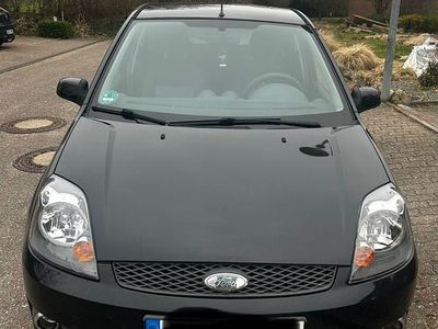 Gebraucht Ford Fiesta 80 PS (58 kW) 2008 Schwarz Kleinwagen