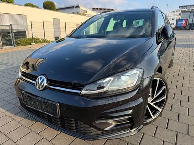 Usata VW Golf VII R-line 150 CV (110 kW) 2020 Nero Station wagon