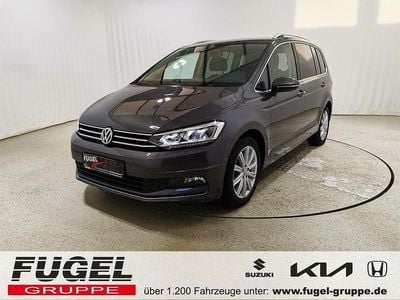 Indiumgrau metallic Gebraucht 2020 VW Touran Highline Van / Kleinbus | 25.949 € (Superpreis)