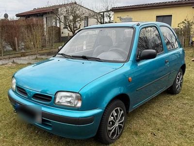 Gebraucht Nissan Micra 54 PS (39 kW) 1998 Blau Kleinwagen