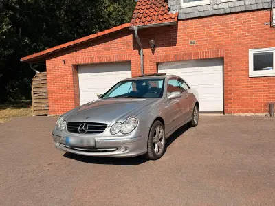 Gebraucht Mercedes CLK320 218 PS (160 kW) 2002 Silber Coupé