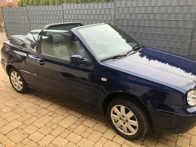 Gebraucht VW Golf 116 PS (85 kW) 2001 Blau Cabrio