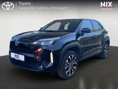 Gebraucht Toyota Yaris Connect Style 116 PS (85 kW) 2023 Mysticschwarz mica Kleinwagen