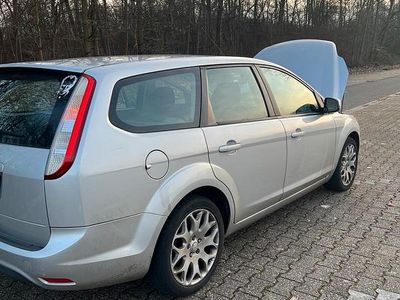 Gebraucht Ford Fiesta 100 PS (73 kW) 2009 Silber Kleinwagen