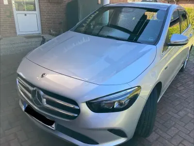 Gebraucht Mercedes B250 218 PS (160 kW) 2021 Silber Kleinwagen