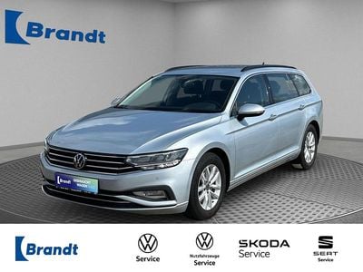 Scale silver metallic (metallic) Gebraucht 2022 VW Passat Business Kombi | 16.390 € (Guter Preis)