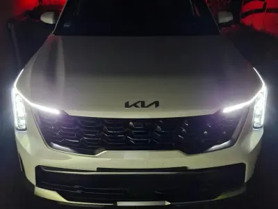 Gebraucht Kia Sorento 193 PS (141 kW) 2024 Weiß SUV