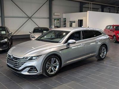 Second-hand VW Arteon R-line 200 CP (147 kW) 2023 Argintiu Berlinǎ