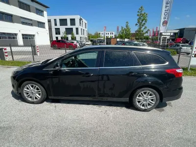 Używany Ford Focus Titanium 125 KM (91 kW) 2012 Czarny Kombi
