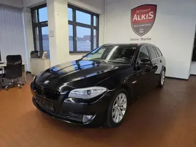 Gebraucht BMW 520 Sport Line 184 PS (135 kW) 2010 Schwarz Kombi