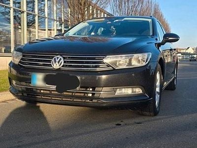 Gebraucht VW Passat Comfortline 150 PS (110 kW) 2017 Schwarz Kombi